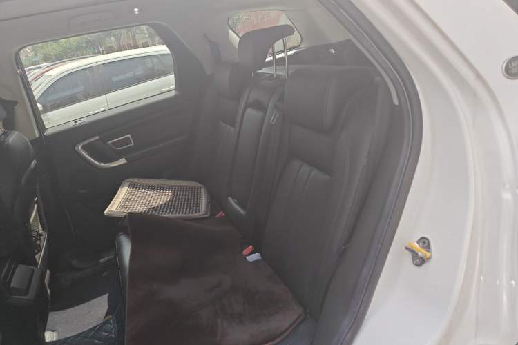 Used Land Rover Discovery Sport 2018 240 PS SE Version Left Rear Seat
