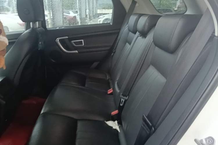 Used Land Rover Discovery Sport 2018 240 PS SE Version Left Rear Seat