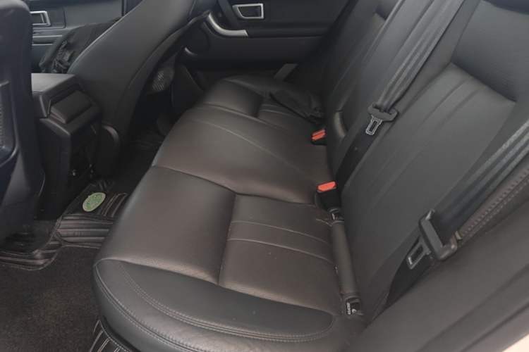 Used Land Rover Discovery Sport 2018 240 PS SE Version Left Rear Seat