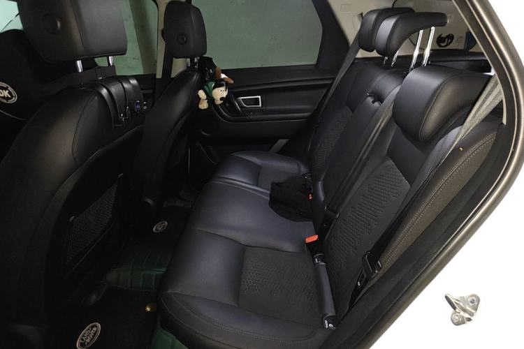 Used Land Rover Discovery Sport 2018 240 PS PURE Edition Left Rear Seat
