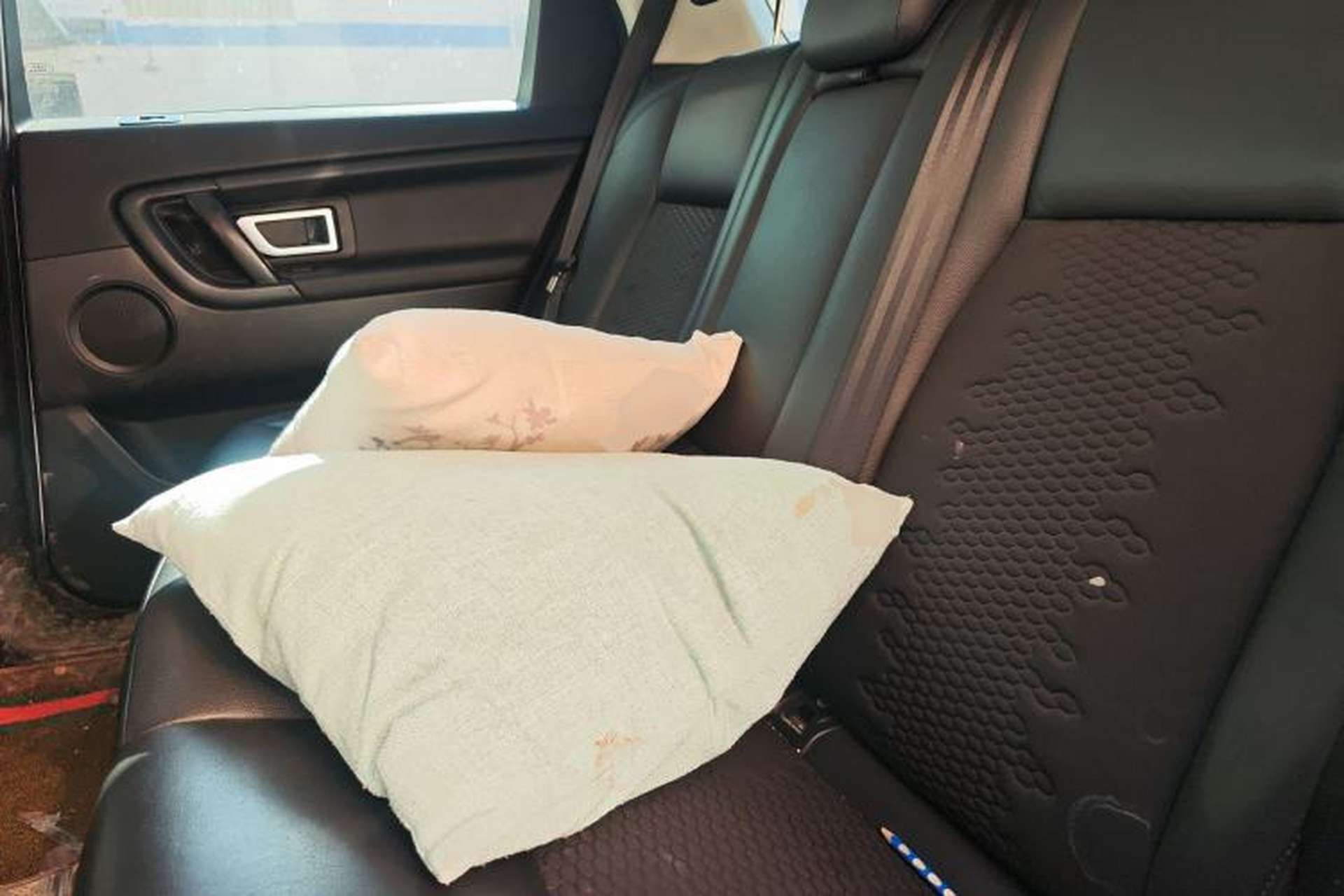 Used Land Rover Discovery Sport 2018 200 PS PURE Edition Left Rear Seat