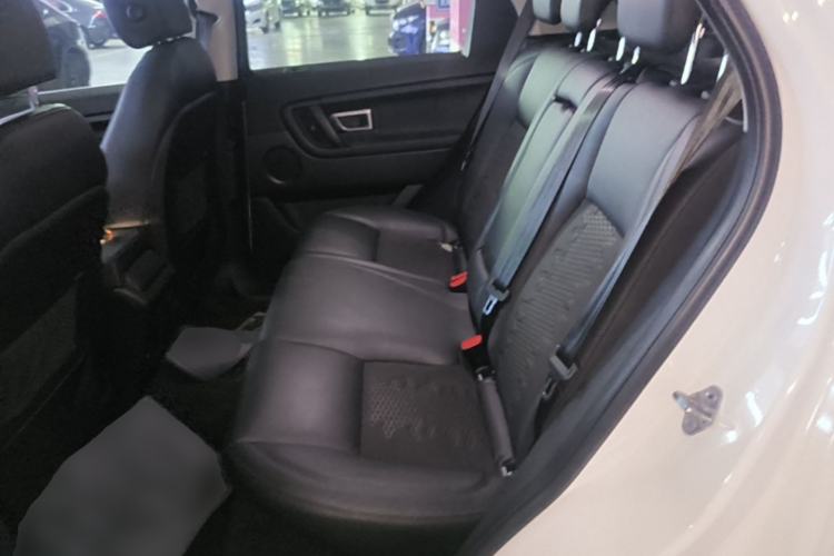Used Land Rover Discovery Sport 2018 240 PS PURE Edition Left Rear Seat