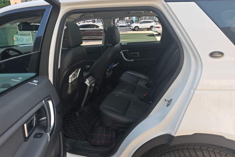 Used Land Rover Discovery Sport 2018 240 PS HSE Version Left Rear Seat