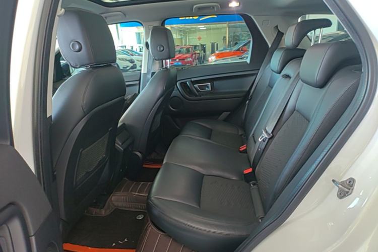 Used Land Rover Discovery Sport 2018 240 PS PURE Edition Left Rear Seat
