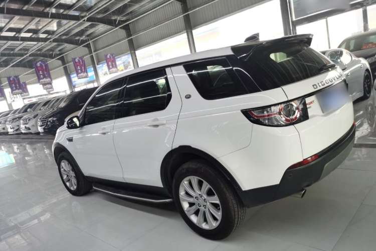Used Land Rover Discovery Sport 2018 240 PS SE Version Left Side