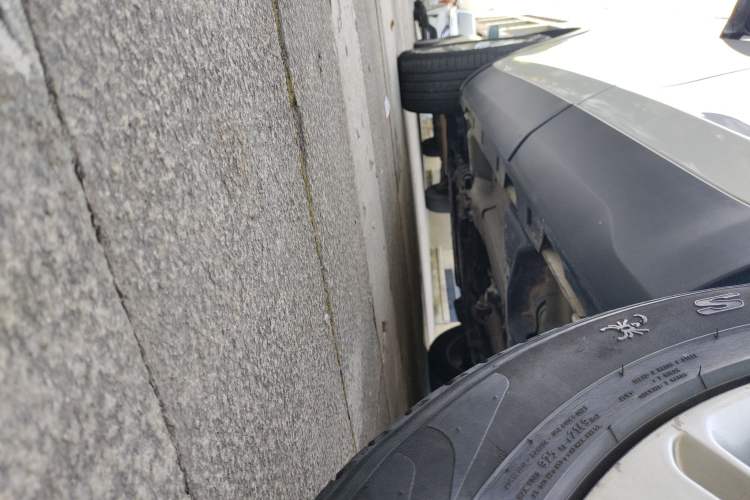 Used Land Rover Discovery Sport 2018 240 PS SE Version Left Side Sill