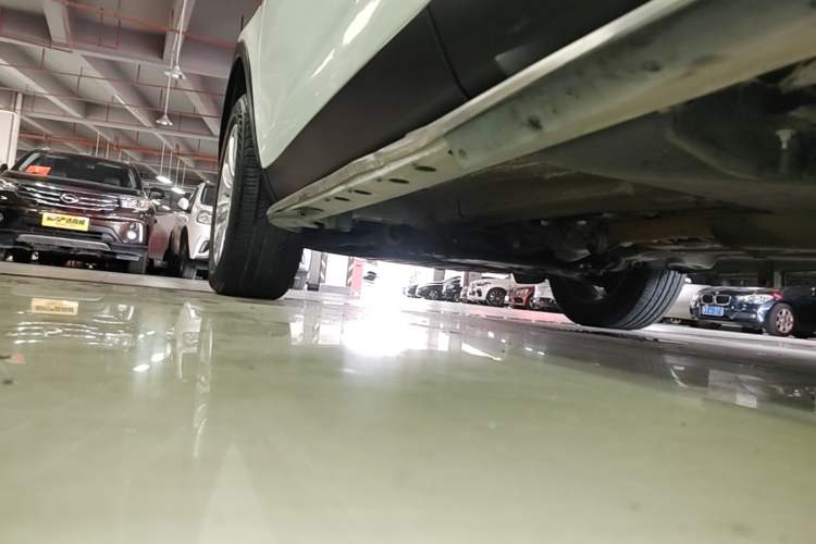 Used Land Rover Discovery Sport 2018 200 PS PURE Edition Left Side Sill