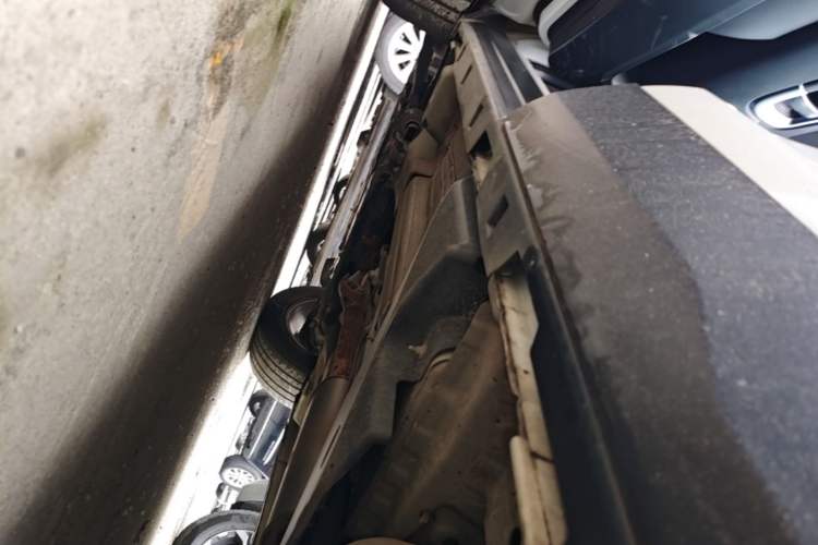 Used Land Rover Discovery Sport 2018 240 PS PURE Edition Left Side Sill