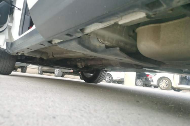 Used Land Rover Discovery Sport 2018 240 PS SE Version Left Side Sill