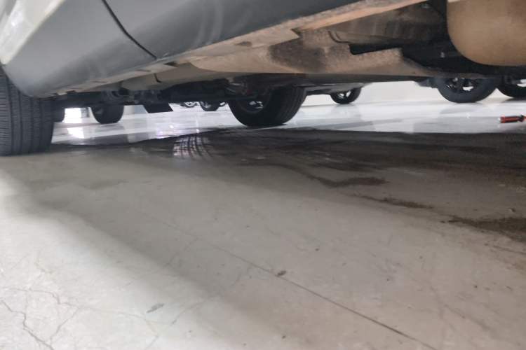 Used Land Rover Discovery Sport 2018 240 PS SE Version Left Side Sill