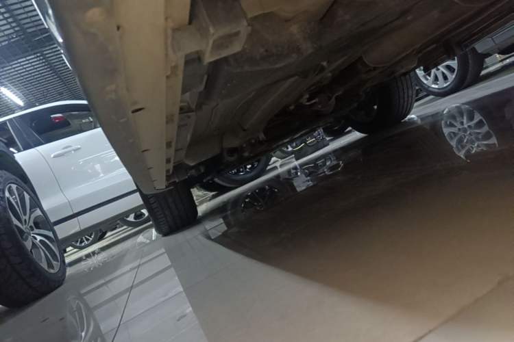 Used Land Rover Discovery Sport 2018 240 PS SE Version Left Side Sill