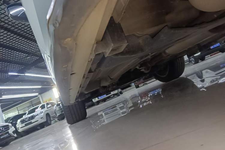 Used Land Rover Discovery Sport 2018 240 PS SE Version Left Side Sill
