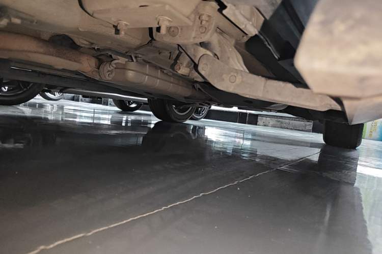 Used Land Rover Discovery Sport 2018 240 PS HSE Version Left Side Sill