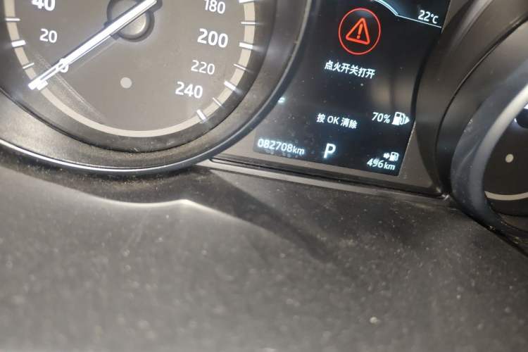 Used Land Rover Discovery Sport 2018 200 PS PURE Edition Odometer Close Up