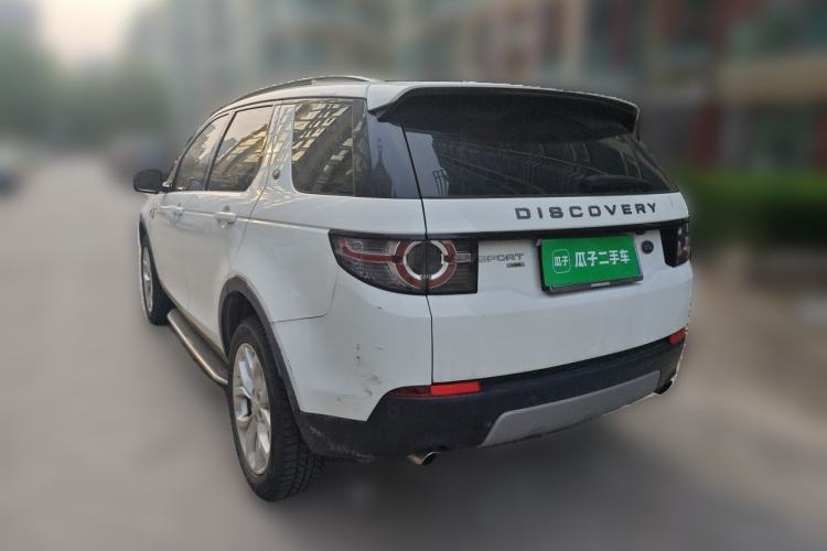 Used Land Rover Discovery Sport 2018 240 PS HSE Version Rear Left 45 Deg