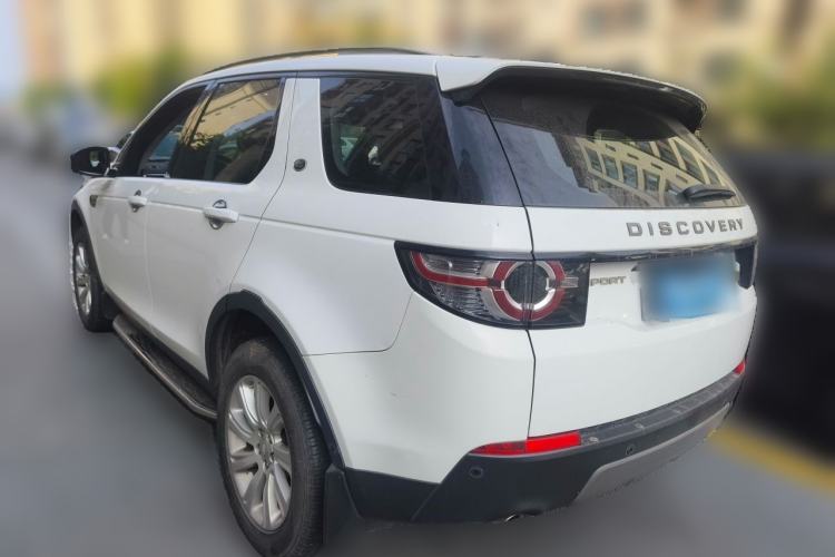 Used Land Rover Discovery Sport 2018 240 PS SE Version Rear Left 45 Deg