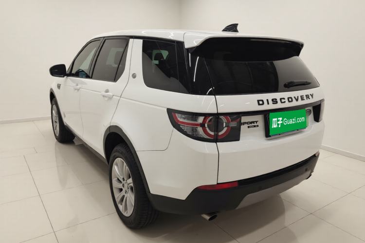Used Land Rover Discovery Sport 2018 240 PS SE Version Rear Left 45 Deg