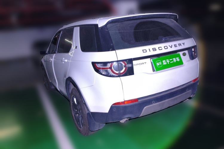Used Land Rover Discovery Sport 2018 240 PS SE Version Rear Left 45 Deg