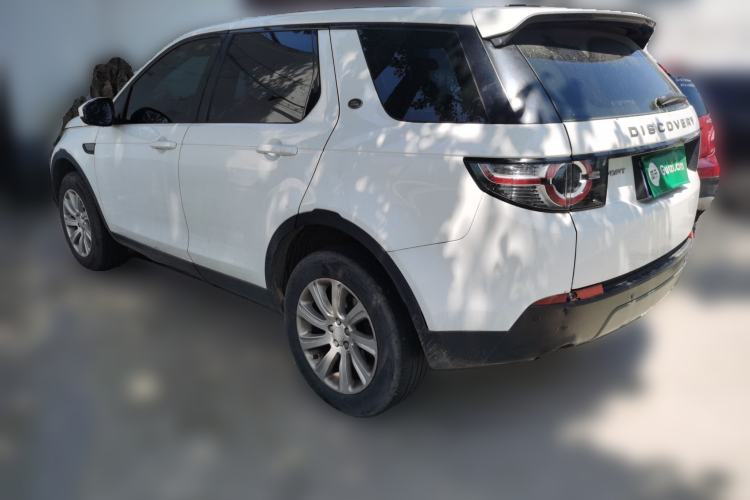 Used Land Rover Discovery Sport 2018 240 PS SE Version Rear Left 45 Deg