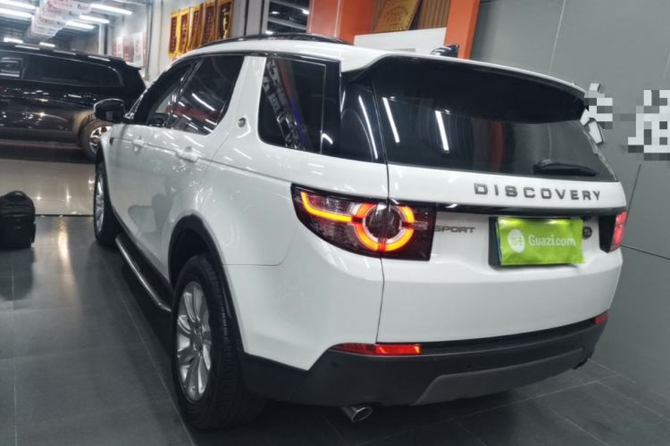Used Land Rover Discovery Sport 2018 240 PS SE Version Rear Left 45 Deg