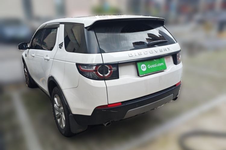 Used Land Rover Discovery Sport 2018 240 PS SE Version Rear Left 45 Deg