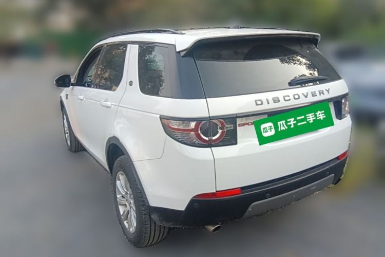 Used Land Rover Discovery Sport 2018 240 PS SE Version Rear Left 45 Deg