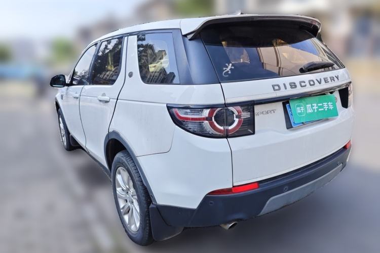Used Land Rover Discovery Sport 2018 240 PS SE Version Rear Left 45 Deg