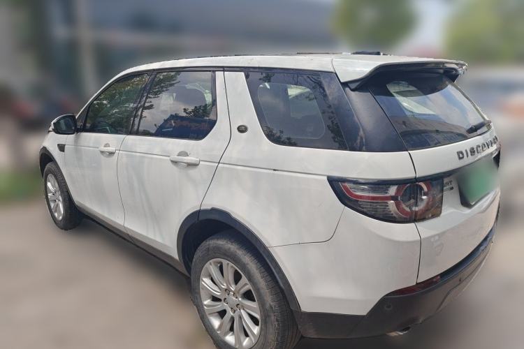 Used Land Rover Discovery Sport 2018 240 PS SE Version Rear Left 45 Deg