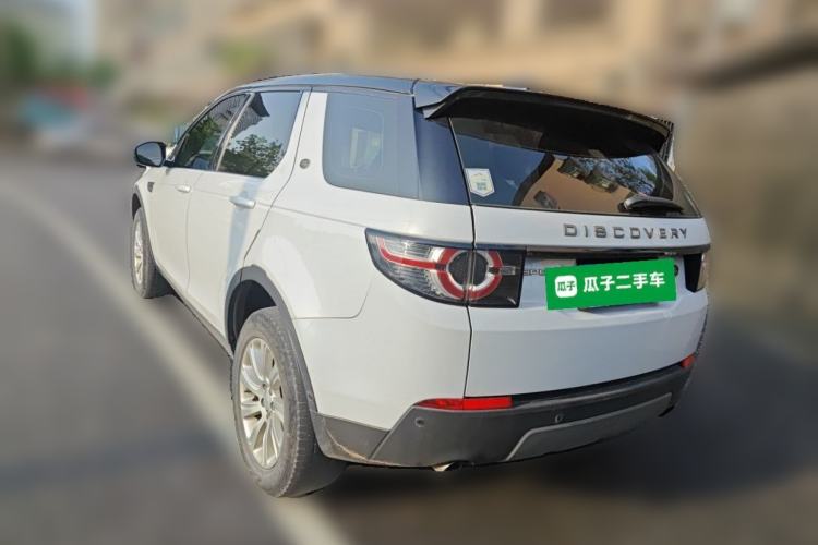 Used Land Rover Discovery Sport 2018 240 PS SE Version Rear Left 45 Deg