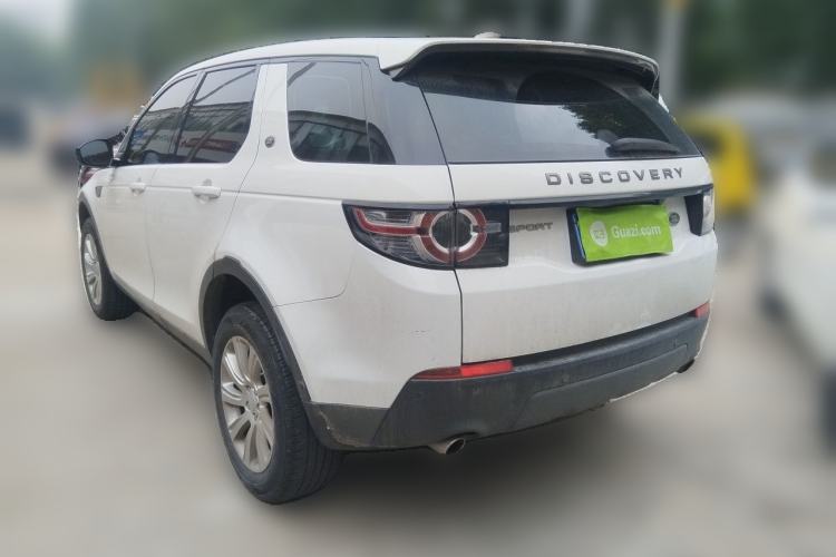 Used Land Rover Discovery Sport 2018 240 PS PURE Edition Rear Left 45 Deg