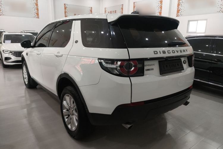 Used Land Rover Discovery Sport 2018 200 PS PURE Edition Rear Left 45 Deg