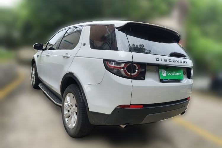 Used Land Rover Discovery Sport 2018 240 PS SE Version Rear Left 45 Deg