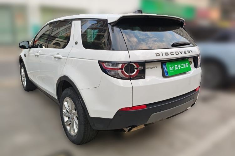 Used Land Rover Discovery Sport 2018 240 PS SE Version Rear Left 45 Deg