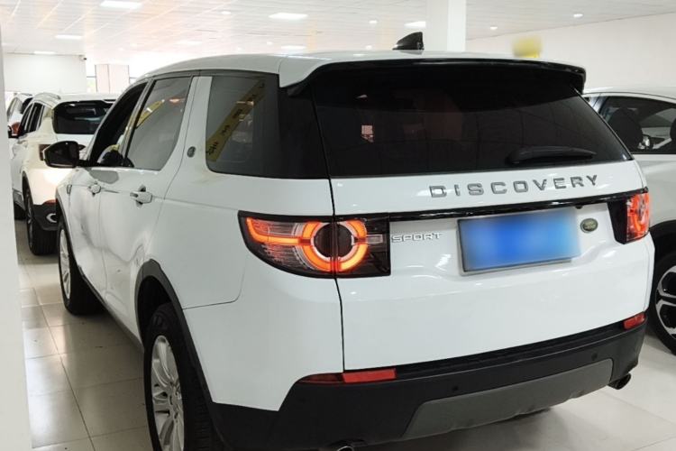 Used Land Rover Discovery Sport 2018 240 PS SE Version Rear Left 45 Deg