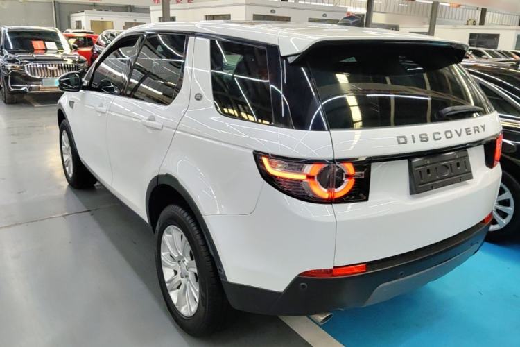Used Land Rover Discovery Sport 2018 240 PS SE Version Rear Left 45 Deg