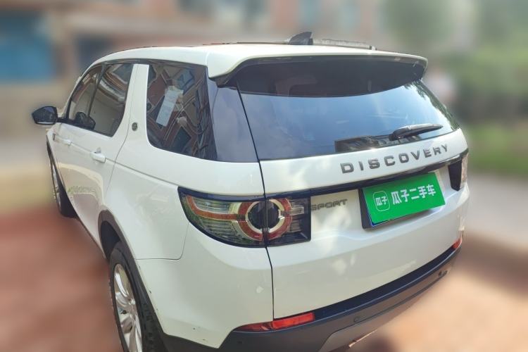 Used Land Rover Discovery Sport 2018 240 PS SE Version Rear Left 45 Deg
