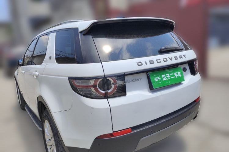 Used Land Rover Discovery Sport 2018 240 PS SE Version Rear Left 45 Deg
