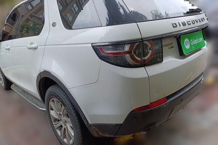 Used Land Rover Discovery Sport 2018 240 PS SE Version Rear Left 45 Deg