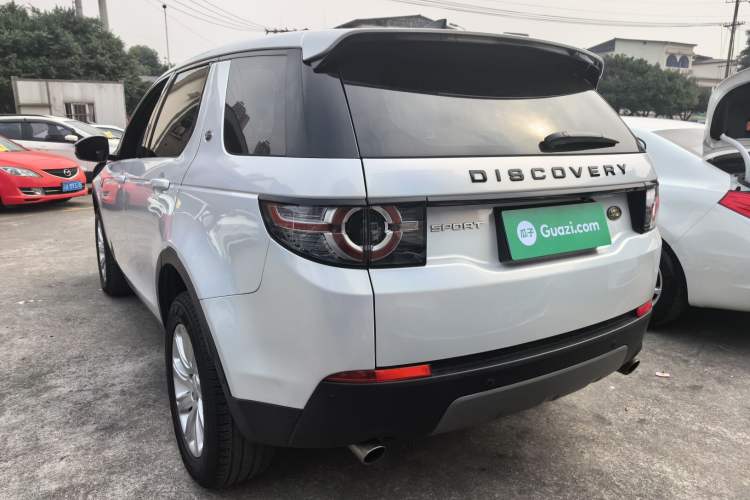 Used Land Rover Discovery Sport 2018 240 PS SE Version Rear Left 45 Deg