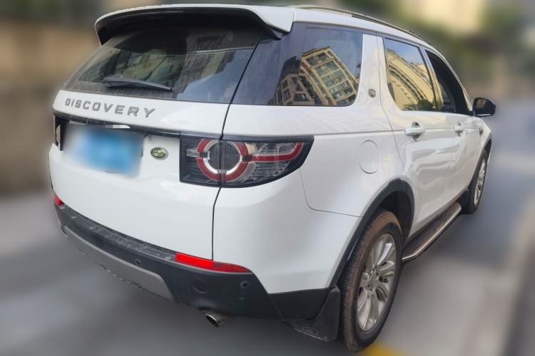 Used Land Rover Discovery Sport 2018 240 PS SE Version Rear Right 45 Deg