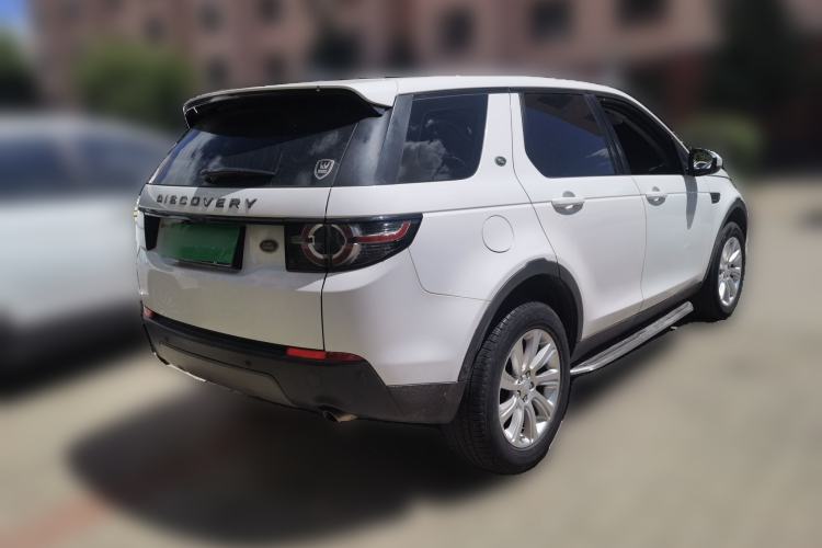 Used Land Rover Discovery Sport 2018 240 PS SE Version Rear Right 45 Deg