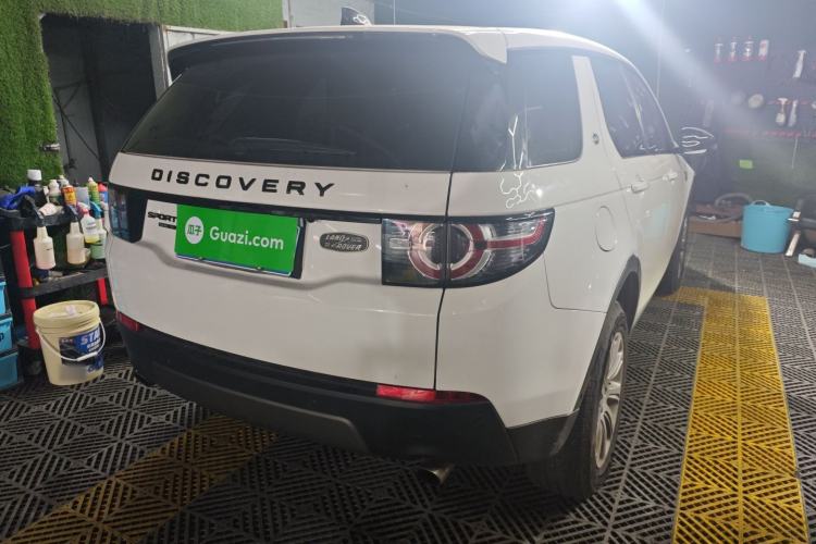 Used Land Rover Discovery Sport 2018 240 PS SE Version Rear Right 45 Deg