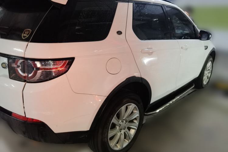 Used Land Rover Discovery Sport 2018 240 PS PURE Edition Rear Right 45 Deg