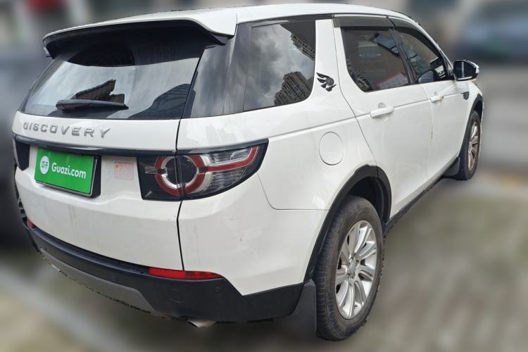 Used Land Rover Discovery Sport 2018 240 PS SE Version Rear Right 45 Deg