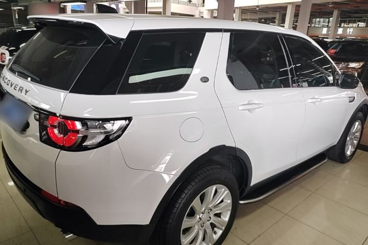 Used Land Rover Discovery Sport 2018 200 PS PURE Edition Rear Right 45 Deg