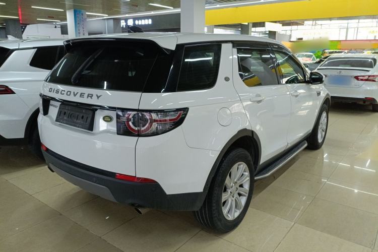 Used Land Rover Discovery Sport 2018 240 PS SE Version Rear Right 45 Deg