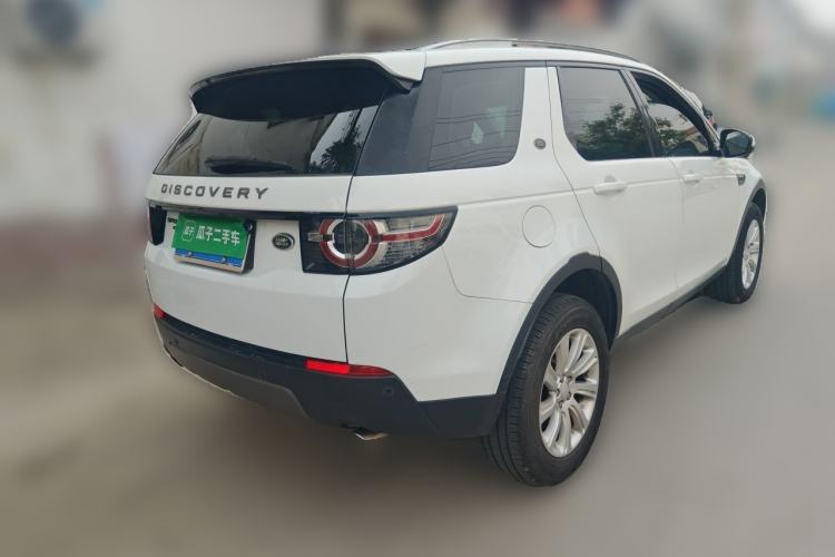Used Land Rover Discovery Sport 2018 240 PS SE Version Rear Right 45 Deg