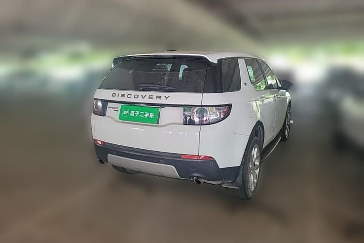 Used Land Rover Discovery Sport 2018 240 PS HSE Version Rear Right 45 Deg