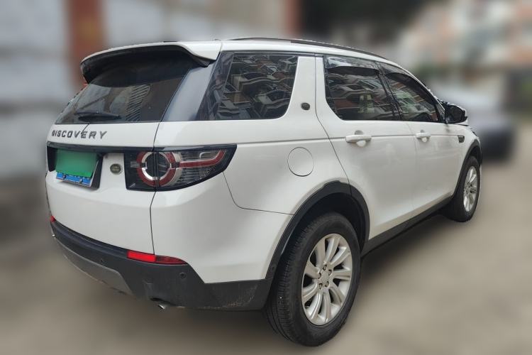 Used Land Rover Discovery Sport 2018 240 PS SE Version Rear Right 45 Deg