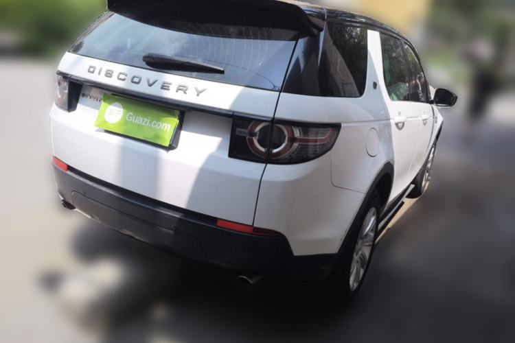 Used Land Rover Discovery Sport 2018 240 PS PURE Edition Rear Right 45 Deg